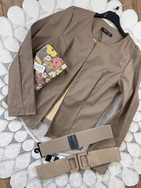 Csokoládé bőrhatású blézer