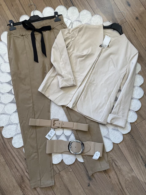 Krém elegáns blézer