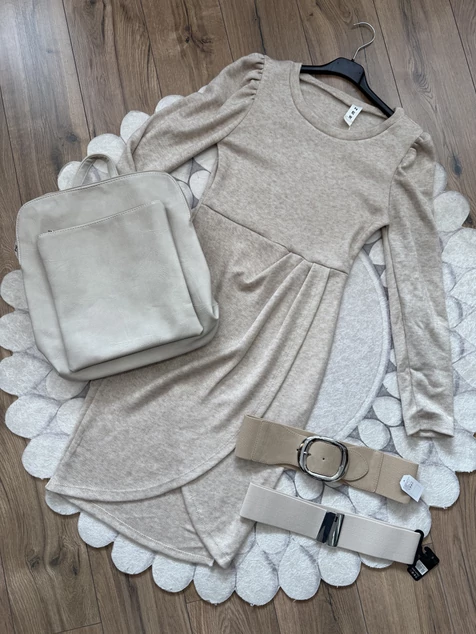 Bézs elegáns kötött ruha Bézs elegáns kötött ruha