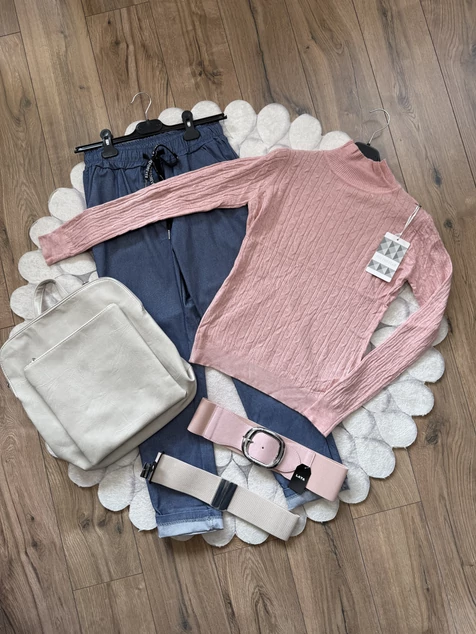 Púder nyomott mintás félgarbós pulóver Púder nyomott mintás félgarbós pulóver