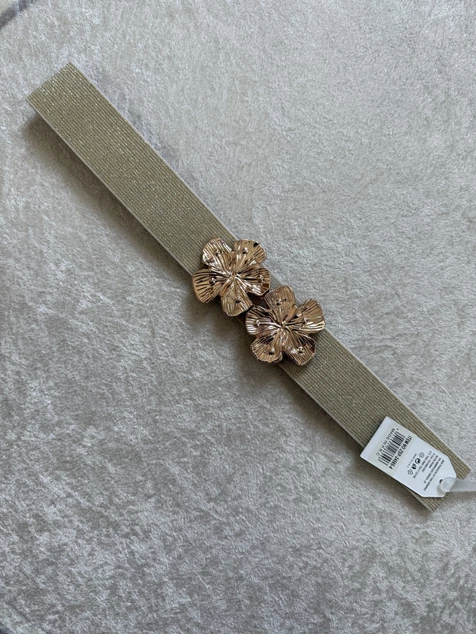 Arany virágos öv 