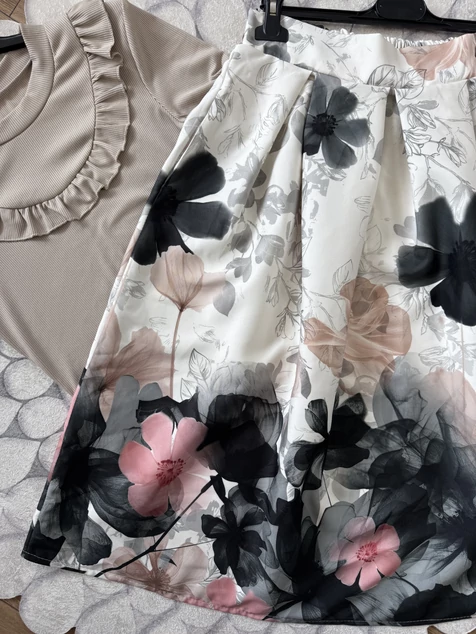 Levélmintás flower szoknya