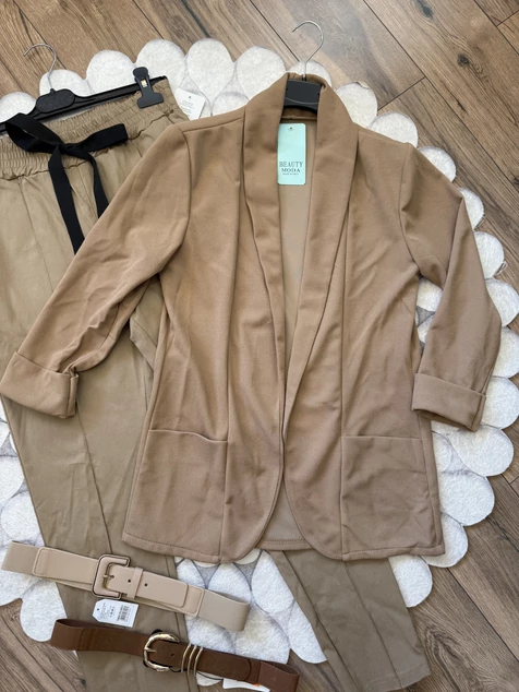 Barna basic blézer