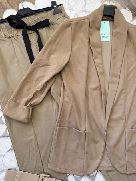 Barna basic blézer