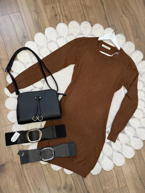 Barna winter kötött ruha 