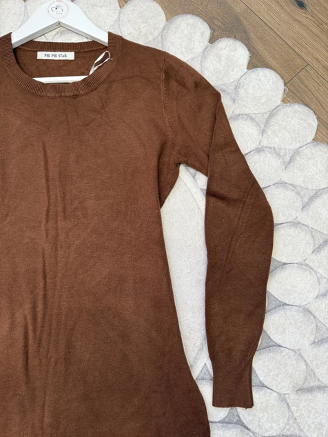 Barna winter kötött ruha 