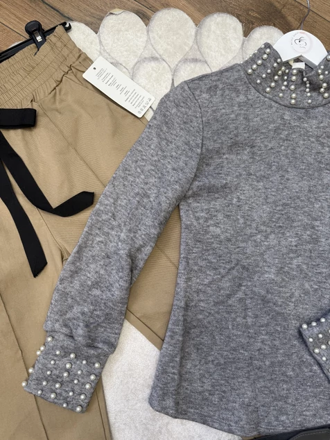 Szürke gyöngyös Audrey pulóver