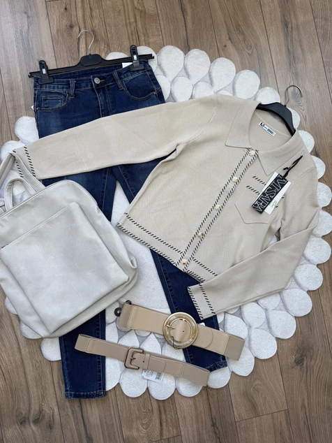 Bézs aranygombos Monaco kardigán