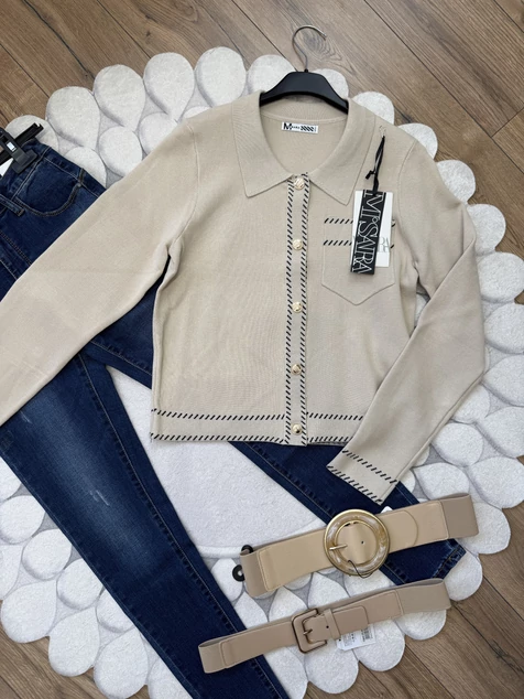 Bézs aranygombos Monaco kardigán