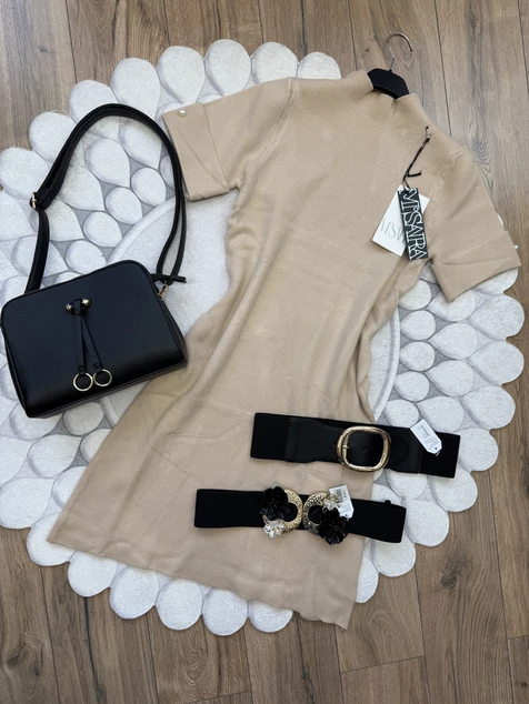 Bézs kötött Audrey ruha