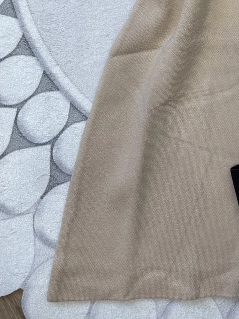 Bézs kötött Audrey ruha