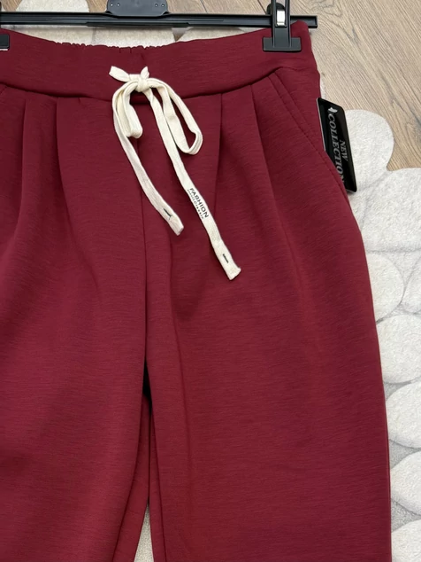 Burgundi megkötős nadrág