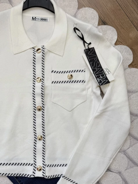 Fehér aranygombos Monaco kardigán