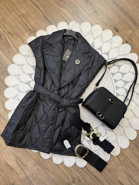 Fekete szteppelt mellény