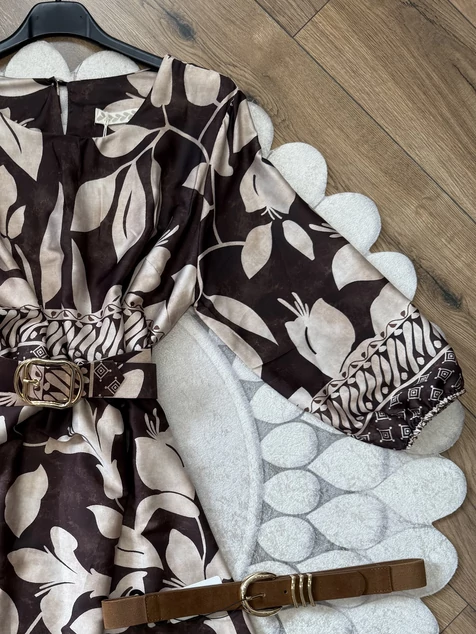 Barna-bézs Siena ruha