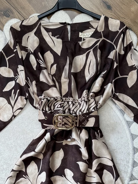 Barna-bézs Siena ruha