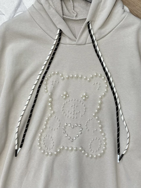 Bézs gyöngyös Teddy pamut pulóver