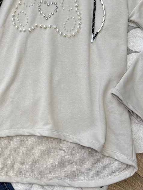 Bézs gyöngyös Teddy pamut pulóver