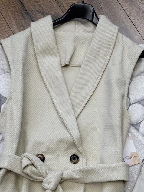 Bézs szövet mellény