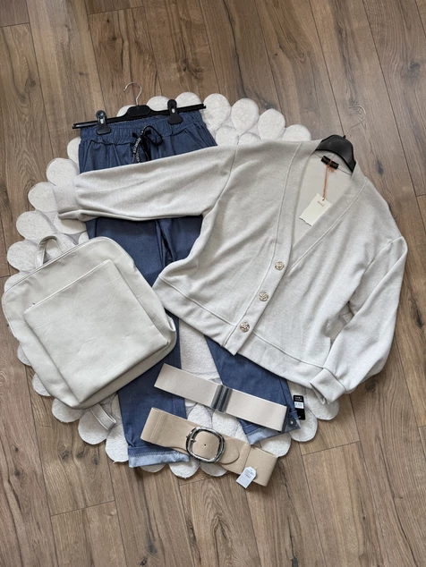 Bézs ezüst szálas kardigán