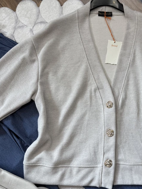 Bézs ezüst szálas kardigán