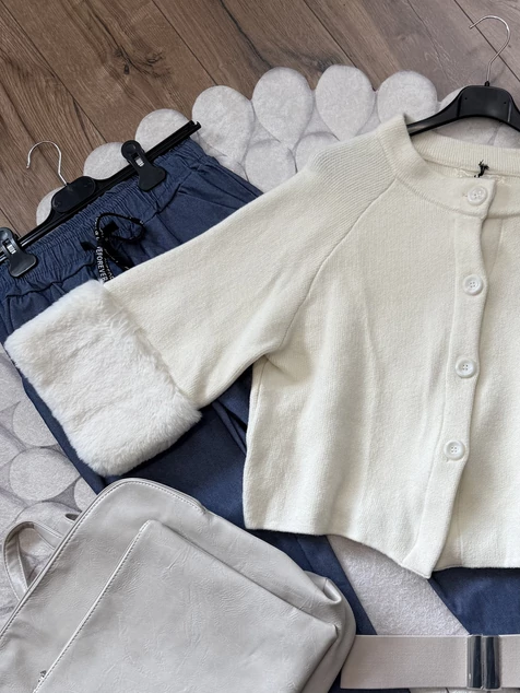 Krém szőrmés elegáns kardigán