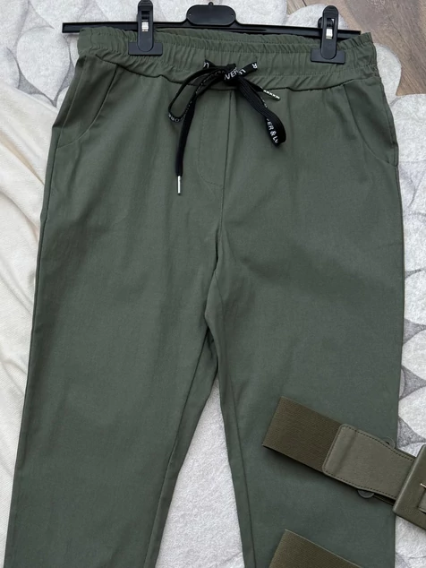 Khaki sportos nadrág